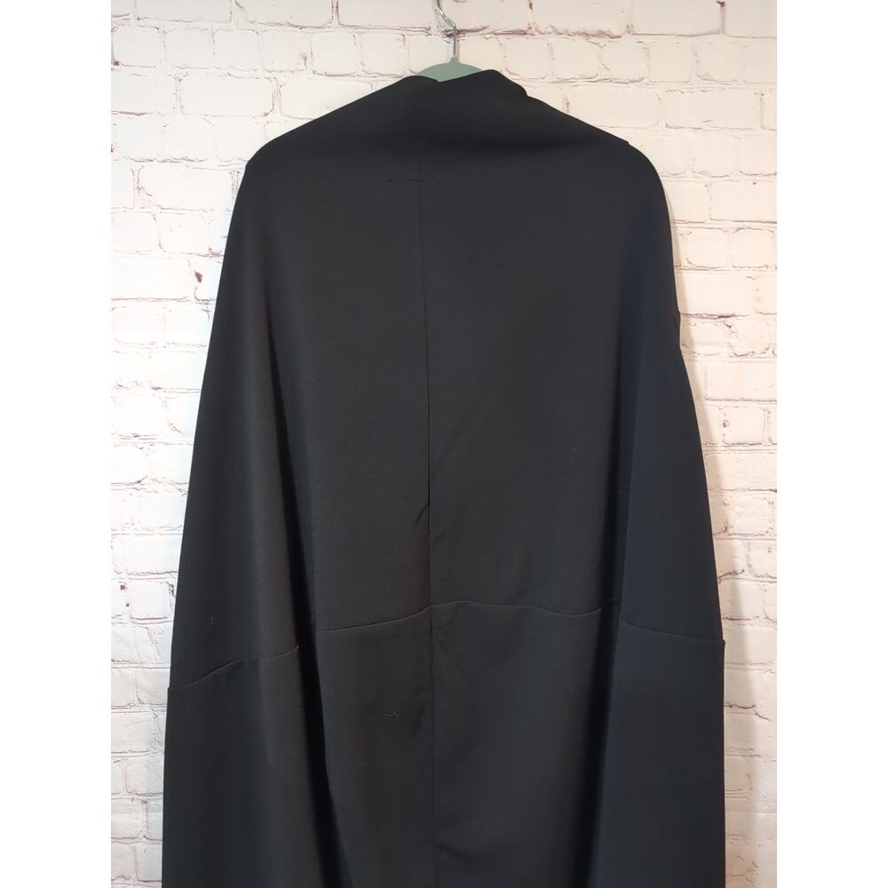 Evryday Jane Gail Travel Pod Cape Black NWT PLUS size 2X/3X Poncho Minimalist - Picture 13 of 16